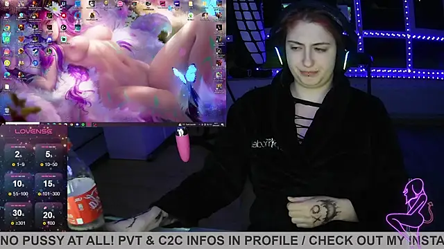 Snapshot of Gamergirl-Linela chatting on March 19, 2025, 11:47 pm Gamergirl-Linela online show from March 19, 2025, 11:47 pm