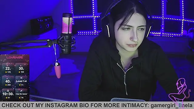 Snapshot of Gamergirl-Linela chatting on September 15, 2025, 10:32 pm Gamergirl-Linela online show from September 15, 2025, 10:32 pm