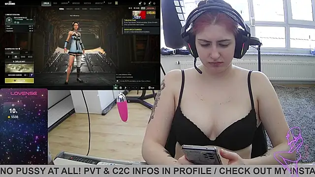 Snapshot of Gamergirl-Linela chatting on March 22, 2025, 10:49 am Gamergirl-Linela online show from March 22, 2025, 10:49 am