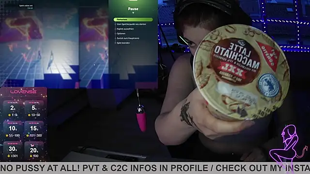 Snapshot of Gamergirl-Linela chatting on March 13, 2025, 5:33 am Gamergirl-Linela online show from March 13, 2025, 5:33 am