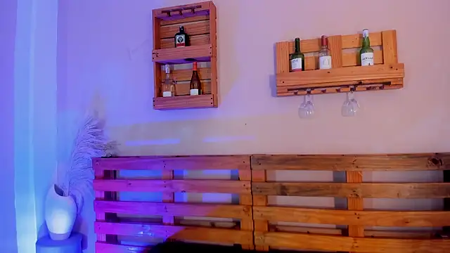 Snapshot of Morgan_Wright chatting on October 19, 2025, 12:30 pm Morgan Wright online show from October 19, 2025, 12:30 pm