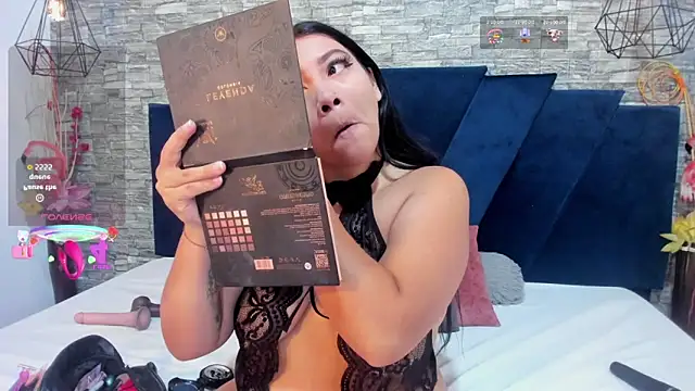 Snapshot of Sophia_Brunett chatting on September 9, 2025, 12:03 pm Sophia Brunett online show from September 9, 2025, 12:03 pm