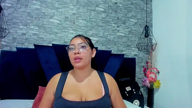 Snapshot of Sophia_Brunett chatting on November 16, 2025, 12:21 pm Sophia Brunett online show from November 16, 2025, 12:21 pm