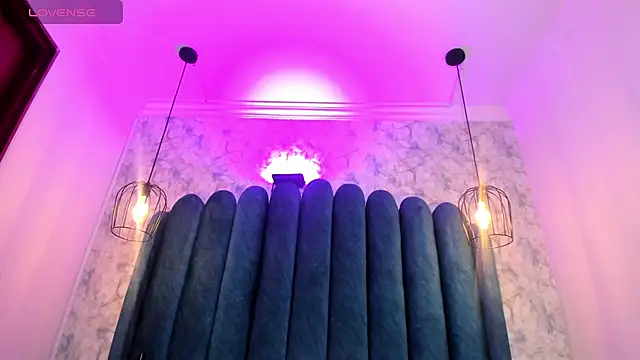 Vera Best  online show from February 4, 2026, 12:44 pm