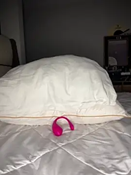 Snapshot of perinin50tonu chatting on March 16, 2026, 10:12 pm perinin50tonu online show from March 16, 2026, 10:12 pm