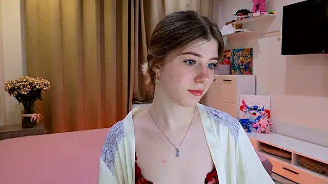 Snapshot of Bella_amory chatting on March 8, 2026, 4:43 pm Bella amory online show from March 8, 2026, 4:43 pm