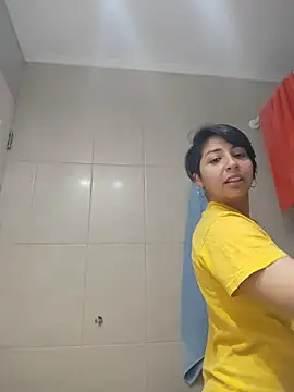 Snapshot of MaiPandora chatting on December 5, 2025, 12:32 am MaiPandora online show from December 5, 2025, 12:32 am