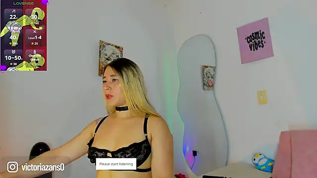 Snapshot of Vickyallien chatting on April 21, 2026, 4:13 pm Vickyallien online show from April 21, 2026, 4:13 pm