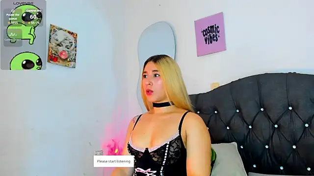 Snapshot of Vickyallien chatting on December 15, 2025, 3:51 pm Vickyallien online show from December 15, 2025, 3:51 pm