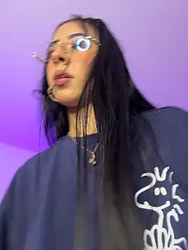 Snapshot of Mirandaa_Rogers chatting on July 29, 2026, 7:02 pm Mirandaa Rogers online show from July 29, 2026, 7:02 pm