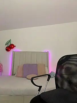 Snapshot of Mirandaa_Rogers chatting on July 24, 2026, 7:10 pm Mirandaa Rogers online show from July 24, 2026, 7:10 pm