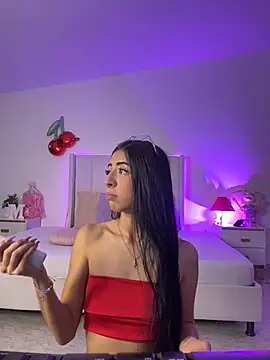 Snapshot of Mirandaa_Rogers chatting on July 26, 2026, 2:46 pm Mirandaa Rogers online show from July 26, 2026, 2:46 pm