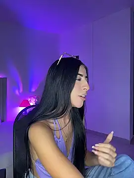 Snapshot of Mirandaa_Rogers chatting on July 23, 2026, 7:10 pm Mirandaa Rogers online show from July 23, 2026, 7:10 pm