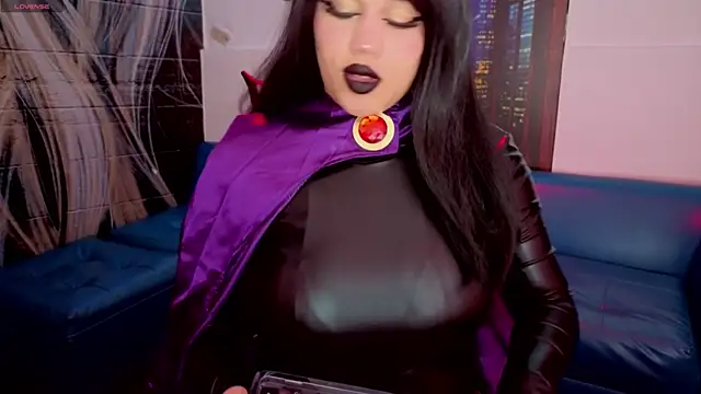 Snapshot of Rouse_darkk chatting on October 31, 2025, 4:42 am Rouse darkk online show from October 31, 2025, 4:42 am