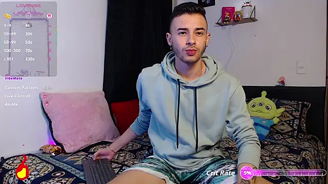 Snapshot of kyle_clint07 chatting on November 30, 2025, 2:23 am kyle clint07 online show from November 30, 2025, 2:23 am