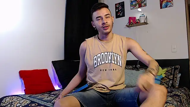 Snapshot of kyle_clint07 chatting on November 8, 2025, 11:19 pm kyle clint07 online show from November 8, 2025, 11:19 pm