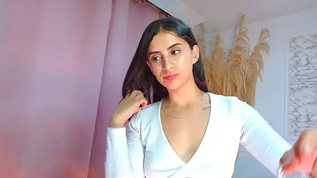 Danella houston online show from June 8, 2026, 6:19 pm