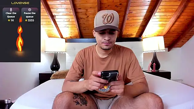 Sebastian Berne online show from October 12, 2025, 7:37 pm