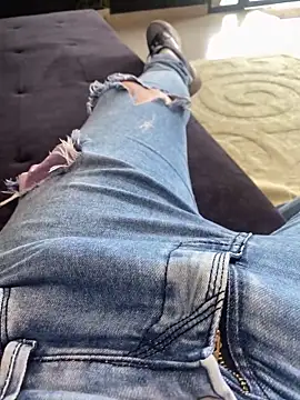 Snapshot of SabredLetdown chatting on March 25, 2026, 5:45 pm SabredLetdown online show from March 25, 2026, 5:45 pm