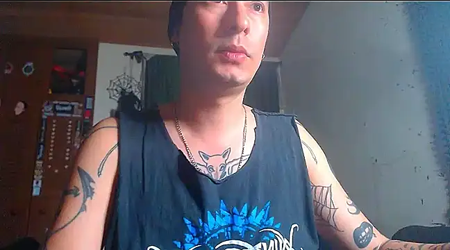 vampireathome online show from February 5, 2025, 7:39 am