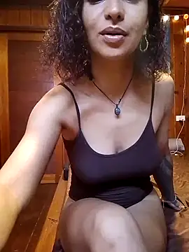 Snapshot of katia_voodoo13 chatting on October 17, 2025, 9:49 pm katia voodoo13 online show from October 17, 2025, 9:49 pm