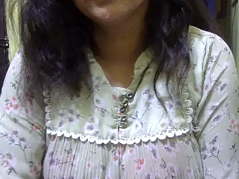 Snapshot of Your_cutiepie_ chatting on October 4, 2025, 5:36 pm Your cutiepie online show from October 4, 2025, 5:36 pm