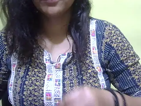 Your cutiepie  online show from January 5, 2026, 5:27 pm