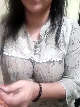Snapshot of Your_cutiepie_ chatting on March 20, 2025, 6:31 pm Your cutiepie online show from March 20, 2025, 6:31 pm
