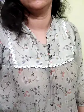 Snapshot of Your_cutiepie_ chatting on March 14, 2025, 6:18 pm Your cutiepie online show from March 14, 2025, 6:18 pm