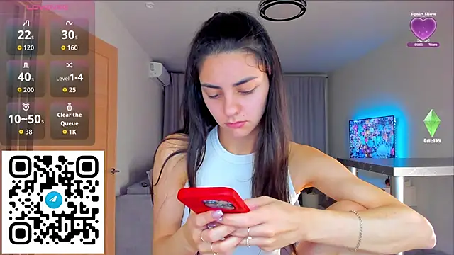 Snapshot of EmiliaZen chatting on November 10, 2025, 2:55 pm EmiliaZen online show from November 10, 2025, 2:55 pm