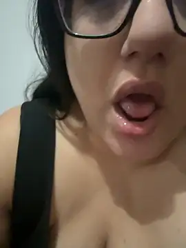 Snapshot of daianaspencer chatting on November 21, 2025, 7:29 am daianaspencer online show from November 21, 2025, 7:29 am