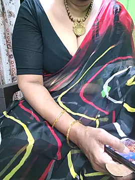 Snapshot of niiveditha chatting on November 16, 2025, 1:21 am niiveditha online show from November 16, 2025, 1:21 am