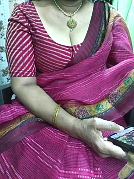 Snapshot of niiveditha chatting on November 22, 2025, 9:08 am niiveditha online show from November 22, 2025, 9:08 am