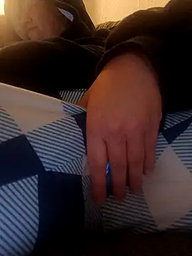 Snapshot of NoLubricantNeeded chatting on October 22, 2025, 6:29 pm NoLubricantNeeded online show from October 22, 2025, 6:29 pm