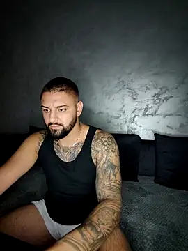 Snapshot of Bakws chatting on September 17, 2025, 4:20 pm Bakws online show from September 17, 2025, 4:20 pm