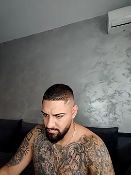 Snapshot of Bakws chatting on October 24, 2025, 9:41 am Bakws online show from October 24, 2025, 9:41 am