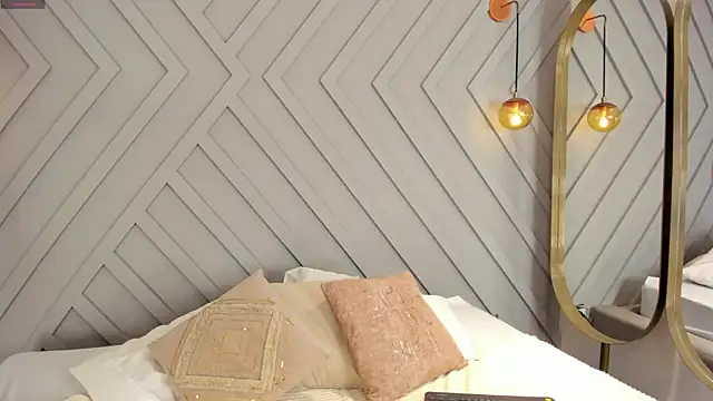 Snapshot of Zoee_monroe chatting on February 27, 2026, 10:31 pm Zoee monroe online show from February 27, 2026, 10:31 pm