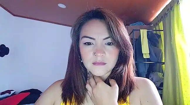 Snapshot of PenelopeMist chatting on February 25, 2025, 9:37 pm PenelopeMist online show from February 25, 2025, 9:37 pm