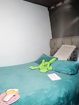 Snapshot of PenelopeMist chatting on September 26, 2025, 3:24 am PenelopeMist online show from September 26, 2025, 3:24 am