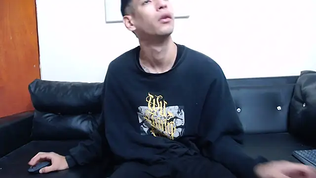 Snapshot of biigjhonny chatting on December 3, 2025, 2:45 am biigjhonny online show from December 3, 2025, 2:45 am