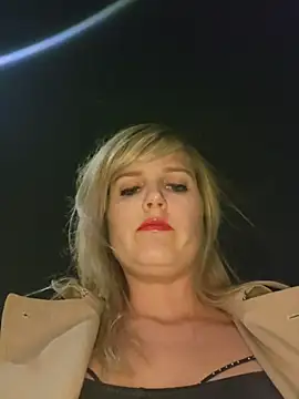 Snapshot of Sexybiene969 chatting on November 3, 2025, 5:05 pm Sexybiene969 online show from November 3, 2025, 5:05 pm