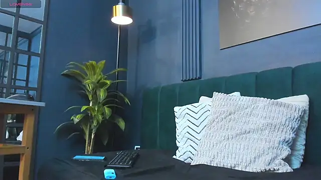 Snapshot of scarlet_edwars chatting on November 6, 2025, 7:51 pm scarlet edwars online show from November 6, 2025, 7:51 pm