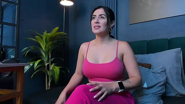 Snapshot of scarlet_edwars chatting on November 13, 2025, 4:33 pm scarlet edwars online show from November 13, 2025, 4:33 pm