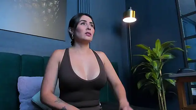 Snapshot of scarlet_edwars chatting on October 15, 2025, 7:22 pm scarlet edwars online show from October 15, 2025, 7:22 pm