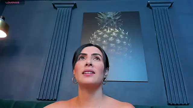 Snapshot of scarlet_edwars chatting on November 5, 2025, 8:34 pm scarlet edwars online show from November 5, 2025, 8:34 pm