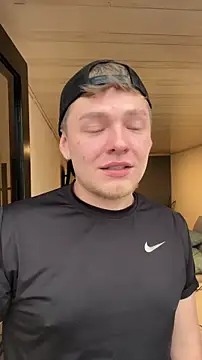 Snapshot of Angel_Montiell chatting on December 5, 2025, 9:34 pm Angel Montiell online show from December 5, 2025, 9:34 pm