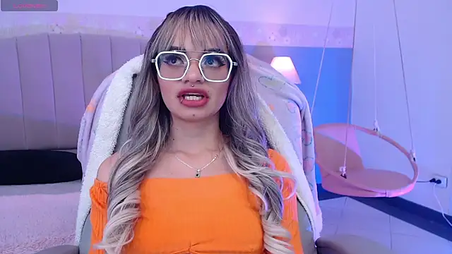 Snapshot of Emerald_gh chatting on October 2, 2025, 10:57 pm Emerald gh online show from October 2, 2025, 10:57 pm