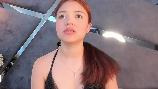 Snapshot of Giselle_Lauren chatting on November 10, 2025, 8:03 pm Giselle Lauren online show from November 10, 2025, 8:03 pm