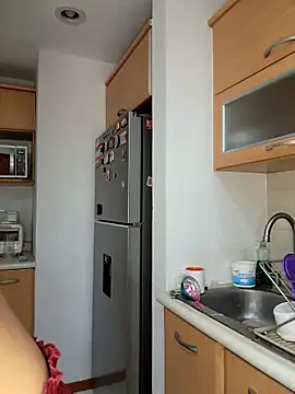 Snapshot of Alicee10 chatting on November 20, 2025, 6:41 pm Alicee10 online show from November 20, 2025, 6:41 pm