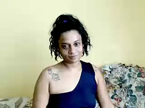 Snapshot of 1fiestyalpha chatting on November 23, 2025, 6:34 am 1fiestyalpha online show from November 23, 2025, 6:34 am